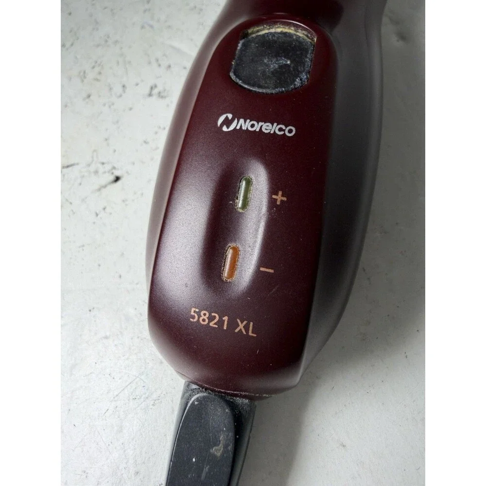 Norelco 5821 XL Men's Portable 3 Rotary Head Electric Razer Shaver